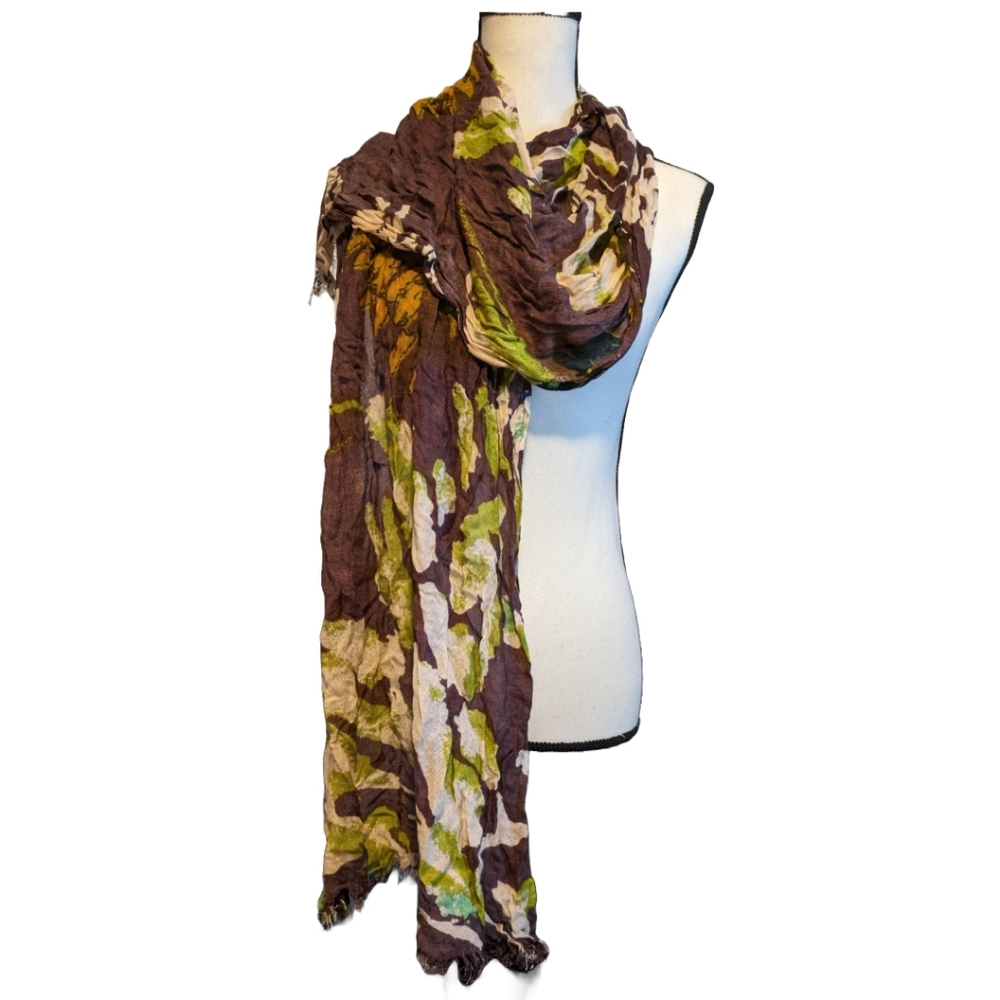 Lightweight patterned scarf wrap